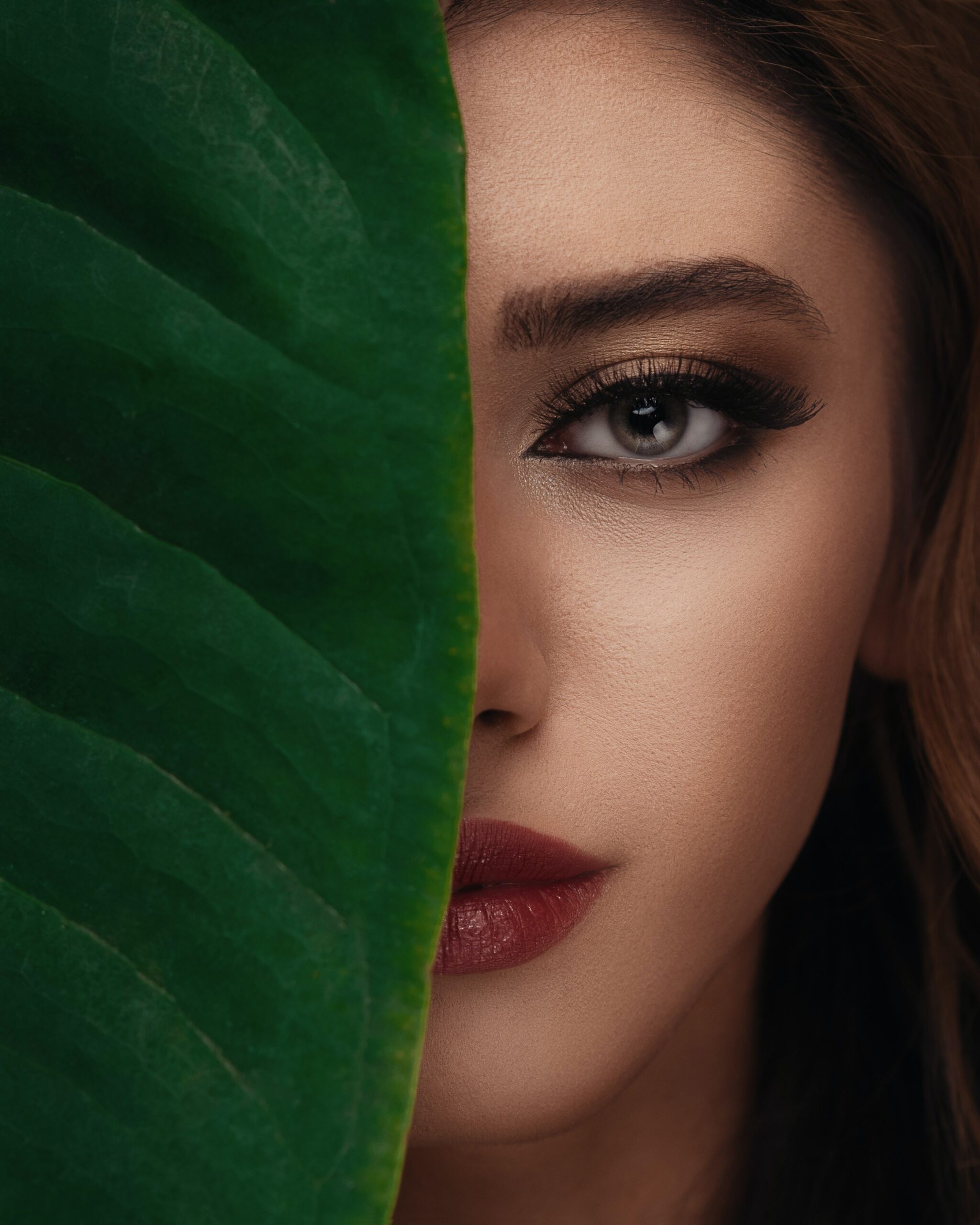 مجلة الجميلات والشرق