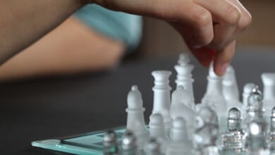 مجلة الجميلات والشرق