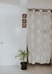 مجلة الجميلات والشرق