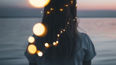 مجلة الجميلات والشرق