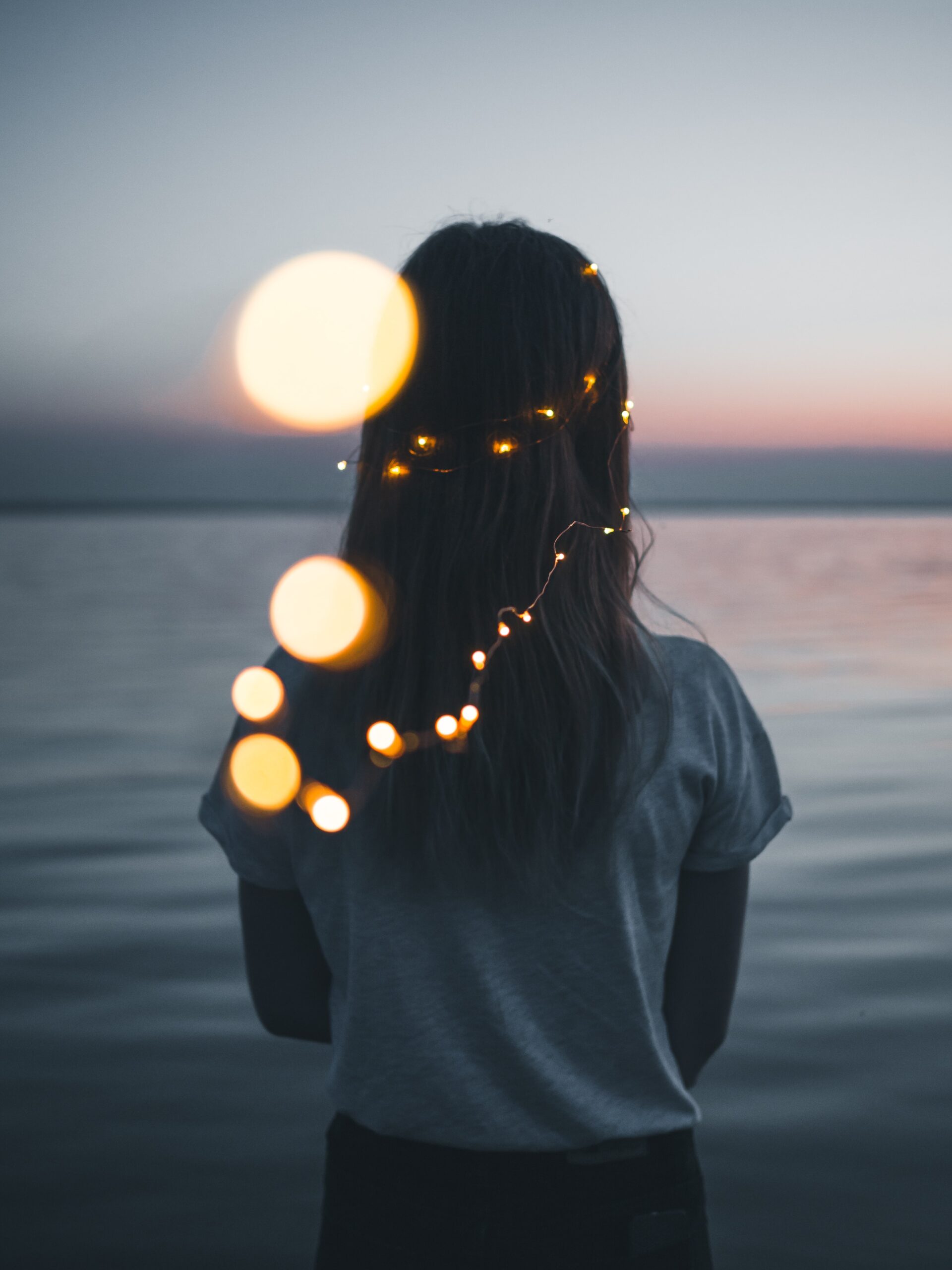 مجلة الجميلات والشرق